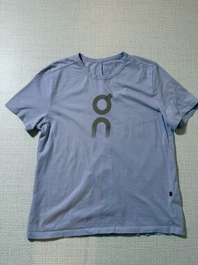 On Running Crew T-Shirt in Light Blue - Womens